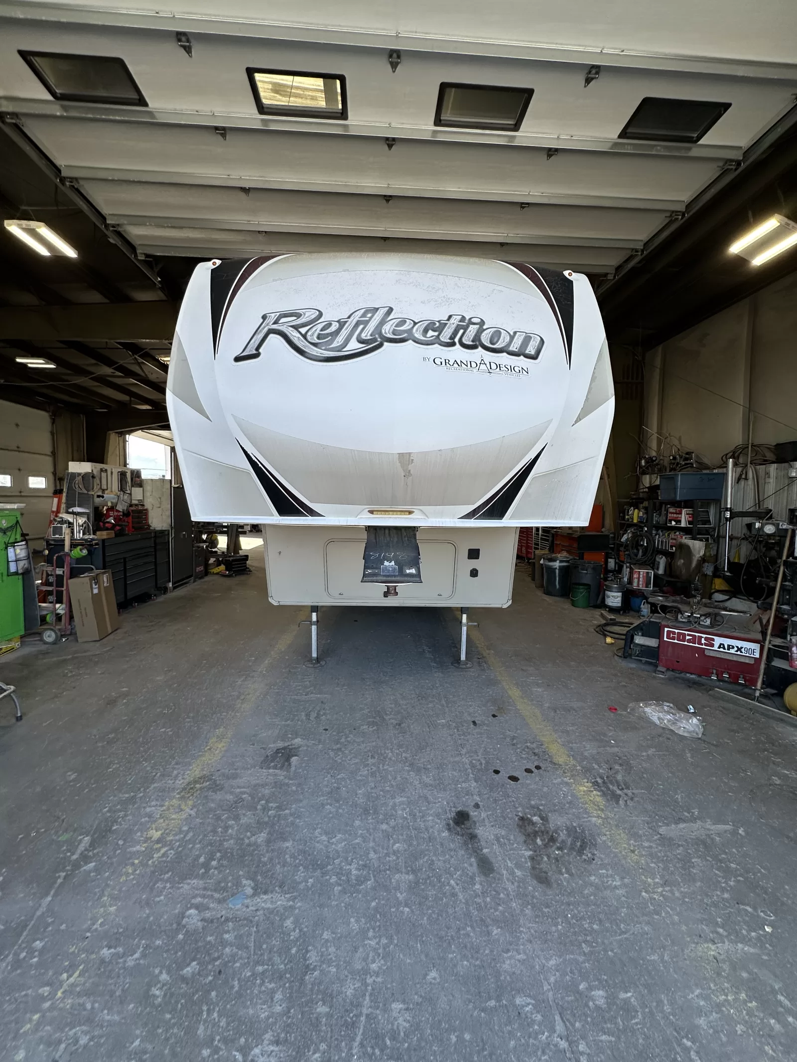 2017 Grand Design Reflection  303RLS Fifth Wheel interior overview 4 at All Star Rv in Littleton, CO