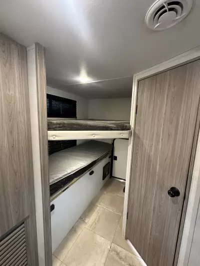 Consignment 2024 Keystone RV Passport SL Series 229BHWE — photo 14