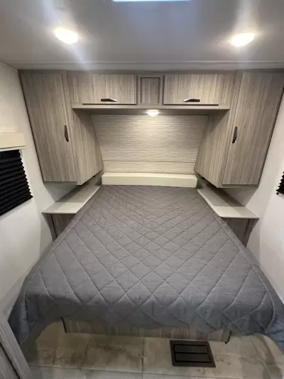 Consignment 2024 Keystone RV Passport SL Series 229BHWE — photo 18