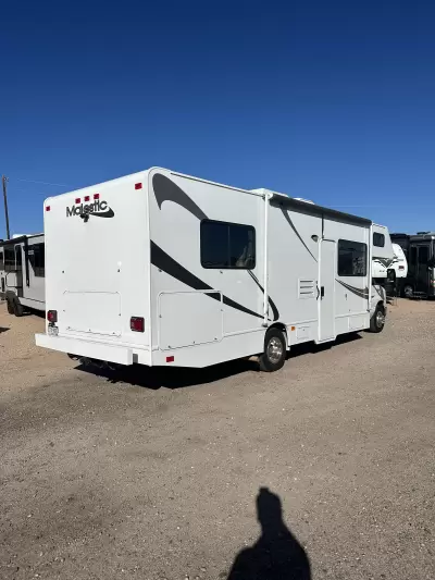 Consignment 2019 Thor Motor Coach Majestic 28A — photo 10