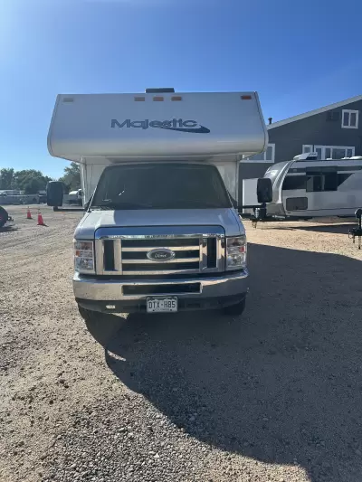Consignment 2019 Thor Motor Coach Majestic 28A — photo 13