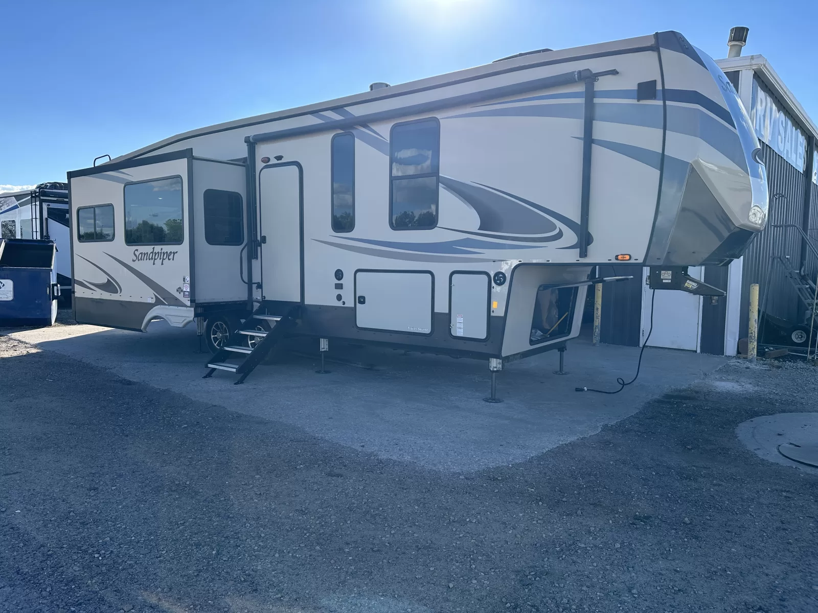 Consignment 2020 Forest River Sandpiper 321RL for sale in Littleton